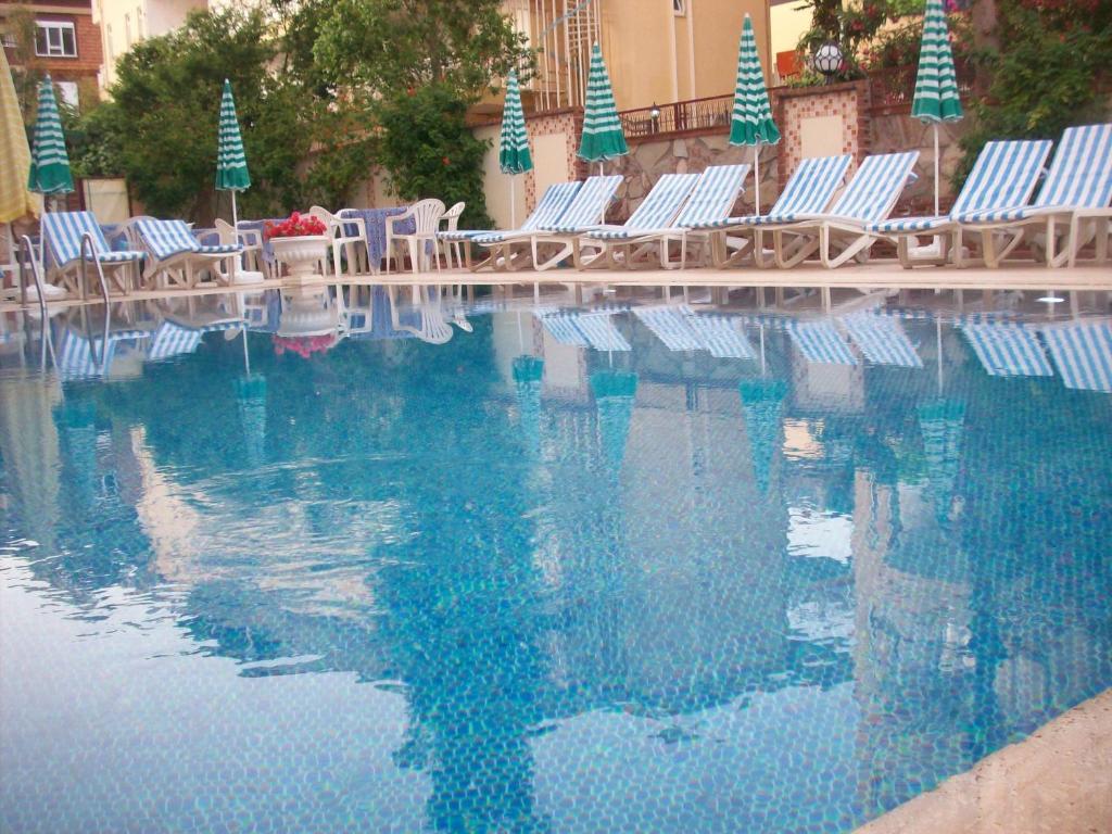 Moonlight Hotel 阿拉尼亚 设施 照片